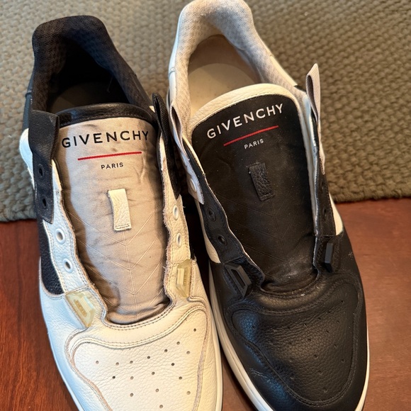 Givenchy Men's Wing Leather Sneakers - Picture 4 of 7